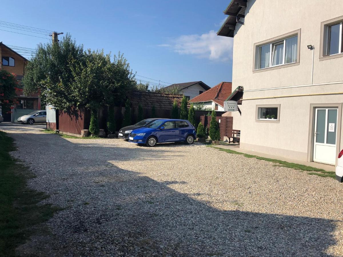 Pensiunea Saseasca Leresti Zewnętrze zdjęcie